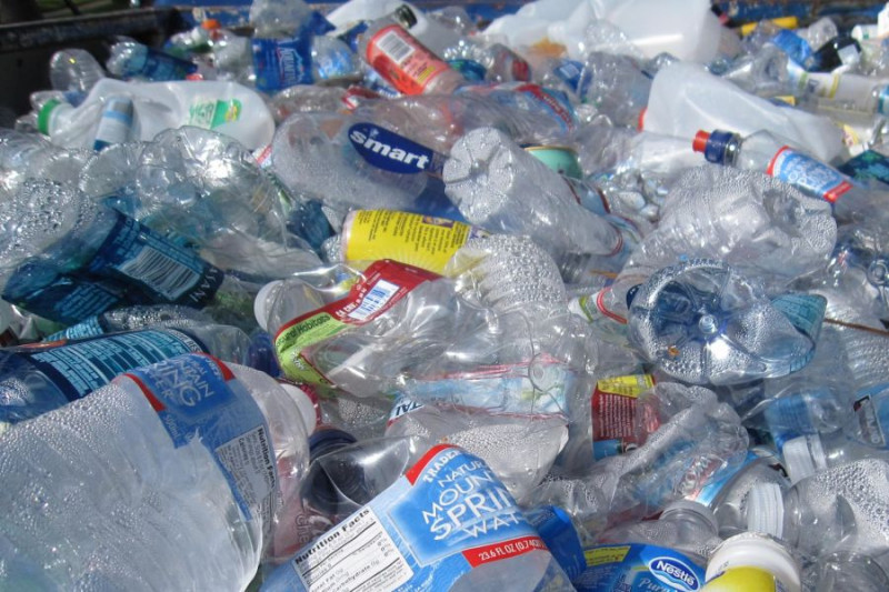 zdjęcie wyróżniające Sklepy przygotowują się do rewolucji w recyklingu